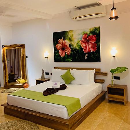 Breeze Bay Villa 迪克韦勒 外观 照片