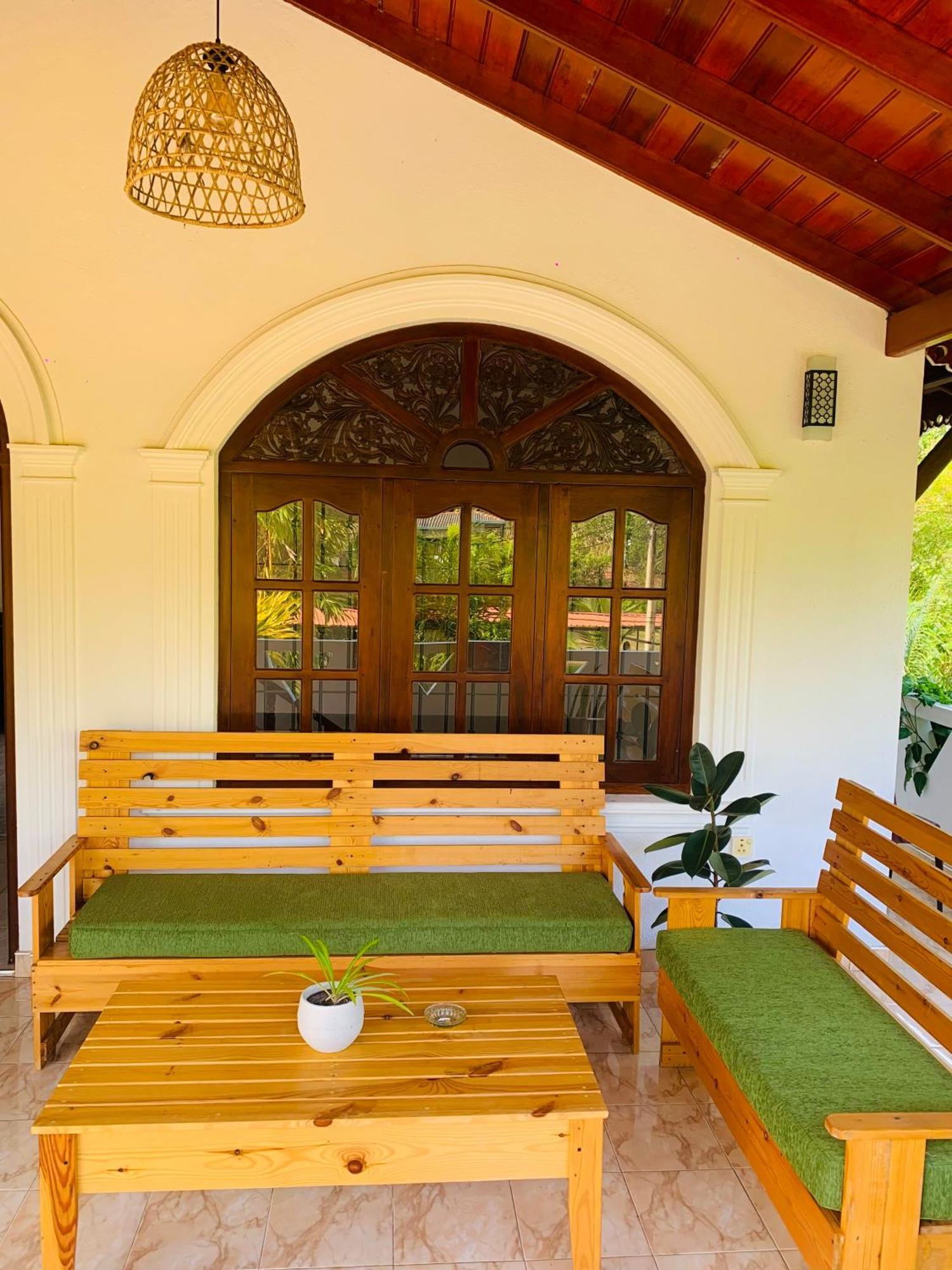 Breeze Bay Villa 迪克韦勒 外观 照片